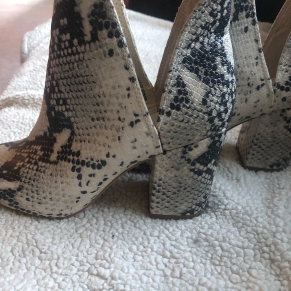 Steve Madden boots - Picture 3 of 6